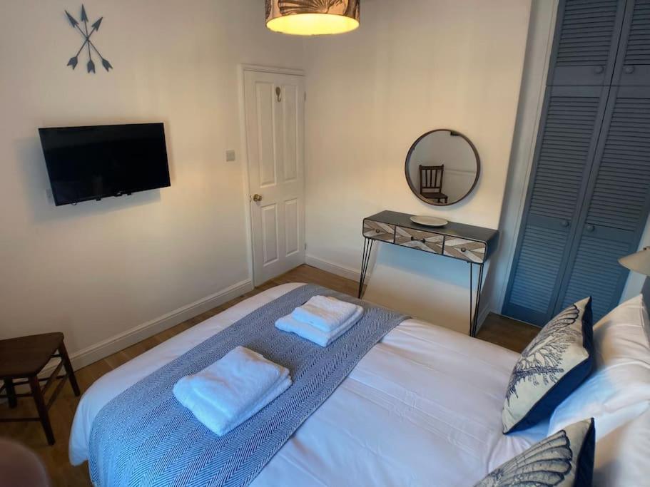 Cosy 2 Bedroom Cottage In Scarborough'S Old Town Exterior photo
